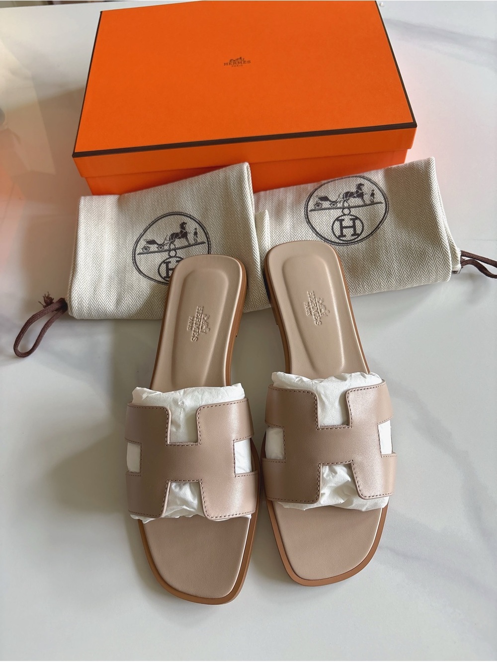 Hermes Nude beige cream camel Oran Leather Slide Sandals